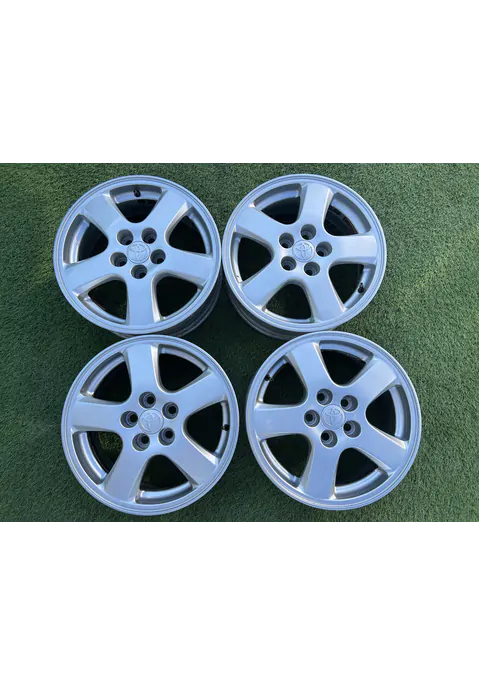 5x100 15" Toyota gyári alufelni 6Jx15h2 ET39
