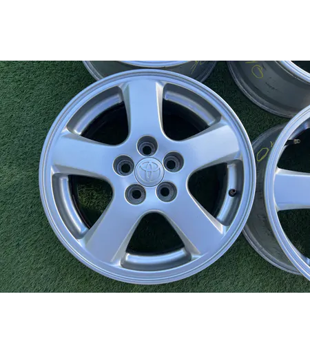 5x100 15" Toyota gyári alufelni 6Jx15h2 ET39 2