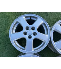 5x100 15" Toyota gyári alufelni 6Jx15h2 ET39 5