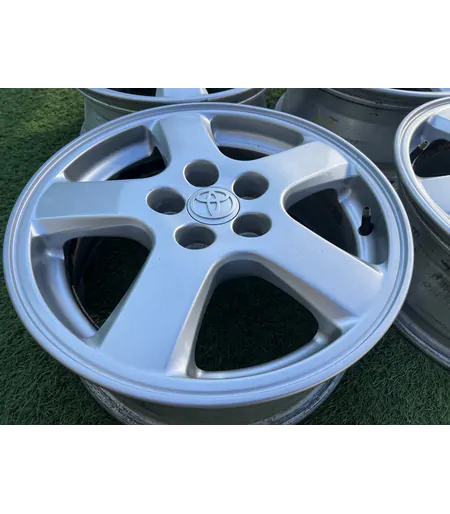 5x100 15" Toyota gyári alufelni 6Jx15h2 ET39 6