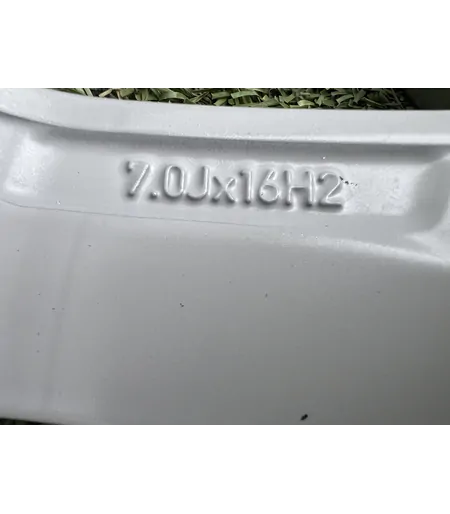 5x112 16" Seat gyári alufelni 7Jx16h2 ET45 - Mobil Gumis 8