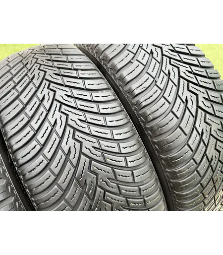 175/65 R15 Pirelli All Seasons Cinturato négyévszakos gumi 5-6mm 3