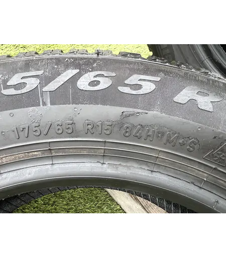 175/65 R15 Pirelli All Seasons Cinturato négyévszakos gumi 5-6mm 6