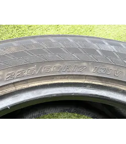 225/55 R17 Yokohama BlueEart Winter V905 téli gumi 6,5mm 6