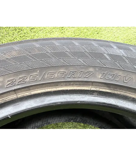 225/55 R17 Yokohama BlueEart Winter V905 téli gumi 6,5mm 6