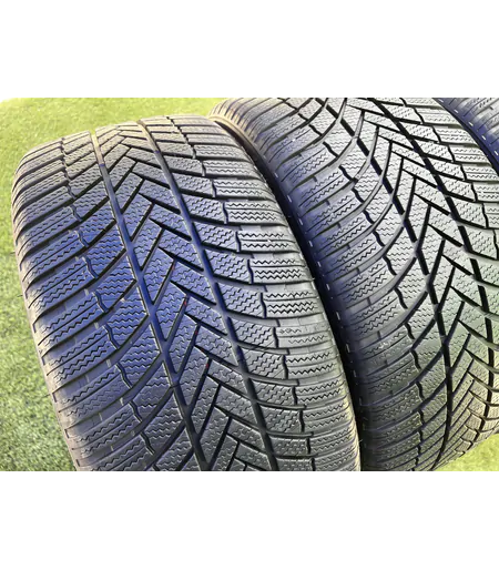 245/40 R19 Bridgestone Blizzak LM005 téli gumi 6,5mm 2