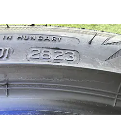 245/40 R19 Bridgestone Blizzak LM005 téli gumi 6,5mm 5