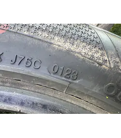 215/55 R16 Roadstone Rgas01 négyévszakos gumi 6,5mm 6