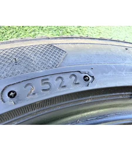 235/45 R19 Lassa Snoways 4 téli gumi 5-5,5mm 5