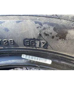 215/65 R17 Bridgestone Blizzak LM001 téli gumi 6mm 6