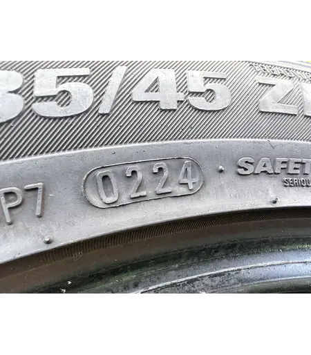 235/45 R20 Kumho Ecsta PS71 nyári gumi 6-6,5mm 5
