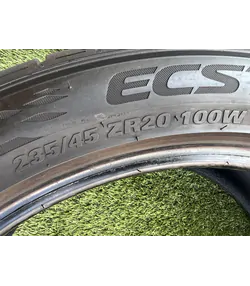 235/45 R20 Kumho Ecsta PS71 nyári gumi 6-6,5mm 6