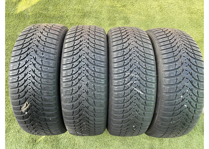 215/60 R16 Kumho WinterCraft WP51 téli gumi 5,5-6mm alapértelmezett kép