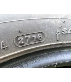 215/60 R16 Kumho WinterCraft WP51 téli gumi 5,5-6mm 6