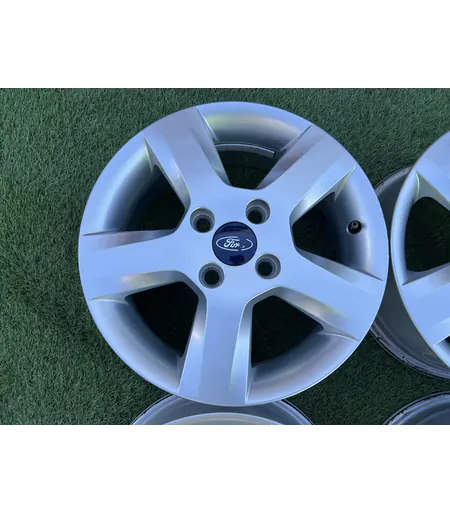 4x108 15" Ford gyári alufelni 6Jx15h2 ET52,5 4