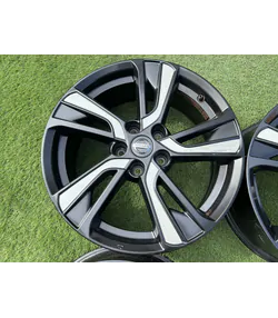 5x114.3 18" Nissan gyári alufelni 7Jx18h2 ET47 5