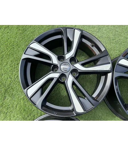 5x114.3 18" Nissan gyári alufelni 7Jx18h2 ET47 5