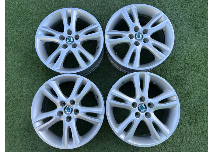 5x100 16" Skoda gyári alufelni 6,5Jx16h2 ET43 alapértelmezett kép