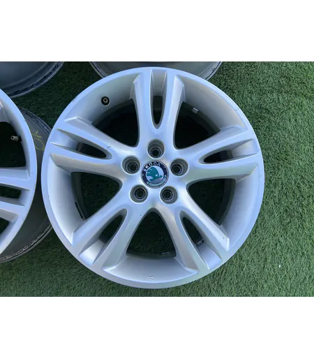 5x100 16" Skoda gyári alufelni 6,5Jx16h2 ET43 3