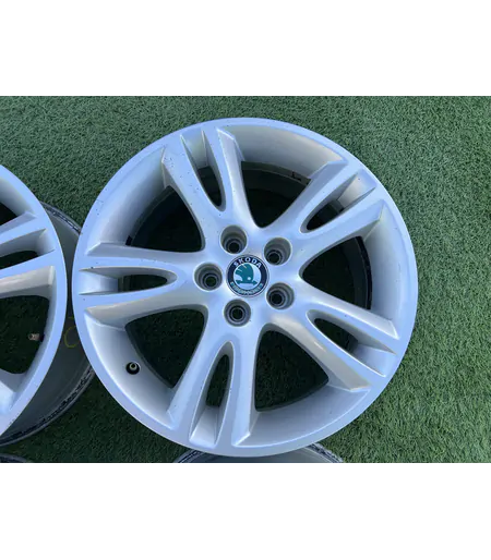 5x100 16" Skoda gyári alufelni 6,5Jx16h2 ET43 4