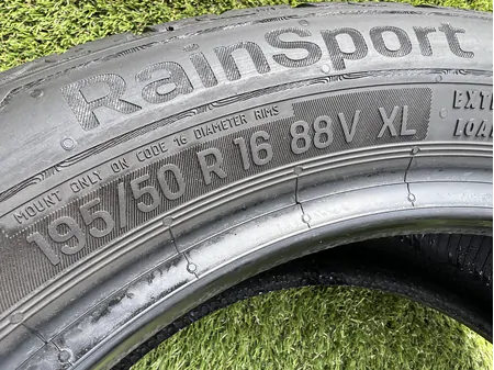 195/50 R16 Uniroyal RainSport 5 nyári gumi 7mm 6