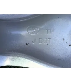 5x100 16" Toyota gyári alufelni 6,5Jx16h2 ET45 7