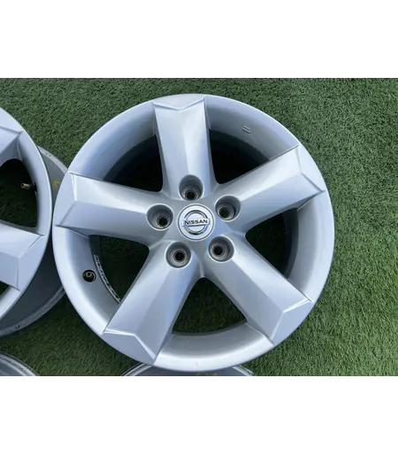 5x114.3 16" Nissan gyári alufelni 6,5Jx16h2 ET40 4