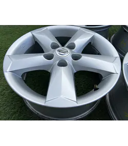 5x114.3 16" Nissan gyári alufelni 6,5Jx16h2 ET40 - Mobil Gumis 6