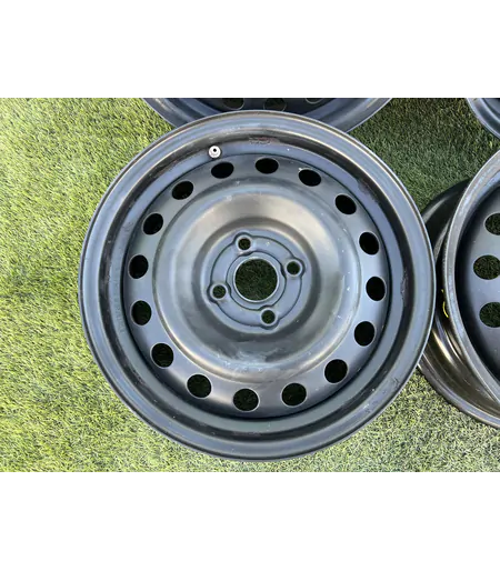 4x100 15" Kia gyári lemezfelni 5,5Jx15h2 ET36 - Mobil Gumis 2