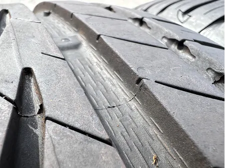 205/45 R16 Uniroyal RainSport 3 nyári gumi 6,5-7mm 5