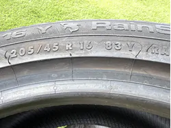 205/45 R16 Uniroyal RainSport 3 nyári gumi 6,5-7mm 6