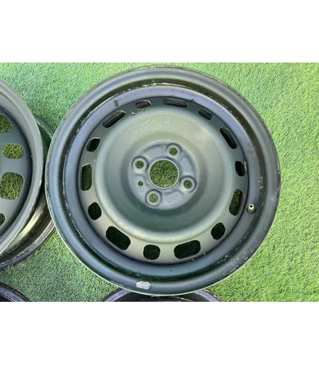 4x100 14" Mazda gyári lemezfelni 5,5Jx14h2 ET45 4