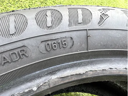 205/50 R17 Goodyear Efficient Grip Performance nyári gumi 5mm 4