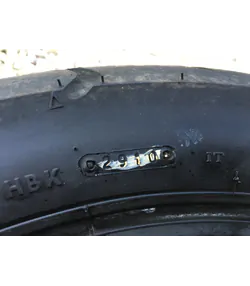 135/10.5 R14 IRC motor nyári gumi 4mm - Mobil Gumis 3