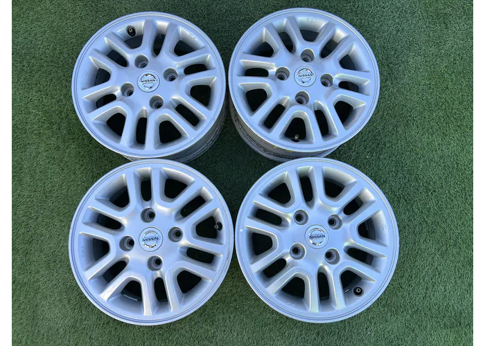 4x114.3 14" Nissan gyári alufelni 5,5Jx14h2 ET45 alapértelmezett kép