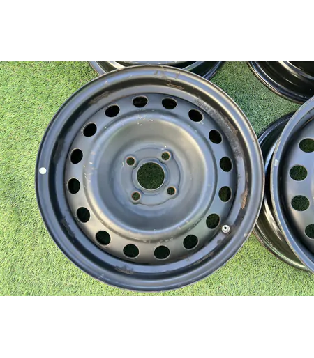 4x100 15" Kia gyári lemezfelni 5,5Jx15h2 ET36 2