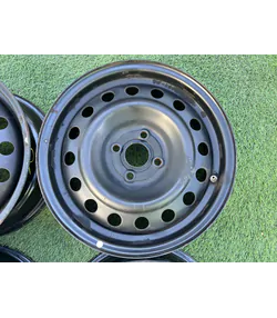 4x100 15" Kia gyári lemezfelni 5,5Jx15h2 ET36 4