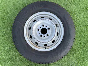 5x118 15" Fiat Citroen Peugeot pótkerék lemezfelni 215/70 R15C téli gumikkal alapértelmezett kép