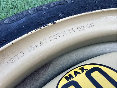 5x114.3 15" Mazda gyári mankó kerék 115/70 R15 nyári gumikkal 3