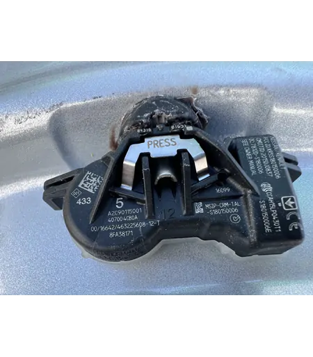 5x114.3 16" Renault Brock alufelni + TPMS 6,5Jx16h2 ET41 - Mobil Gumis 7