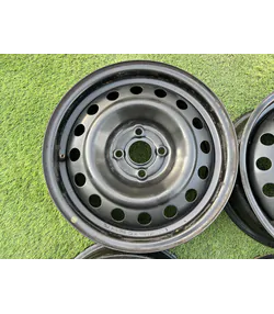 4x100 15" Kia gyári lemezfelni 5,5Jx15h2 ET36 5