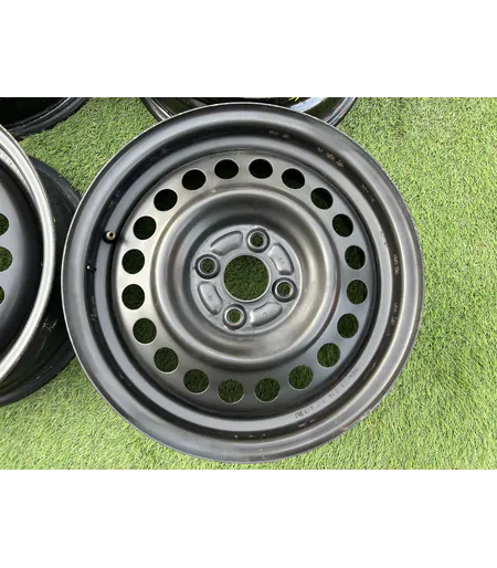 4x100 15" Toyota gyári lemezfelni 5,5Jx15h2 ET45 3