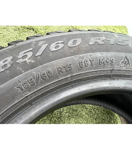 185/60 R15 Pirelli Winter Cinturato téli gumi 5-5,5mm - Mobil Gumis 4