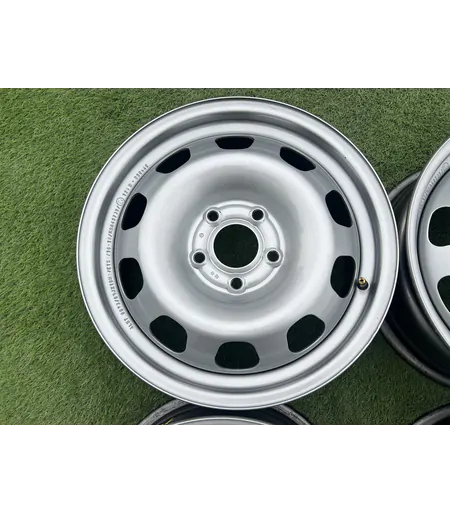 5x114.3 16" Dacia Duster újszerű gyári lemezfelni 6,5Jx16h2 ET50 5