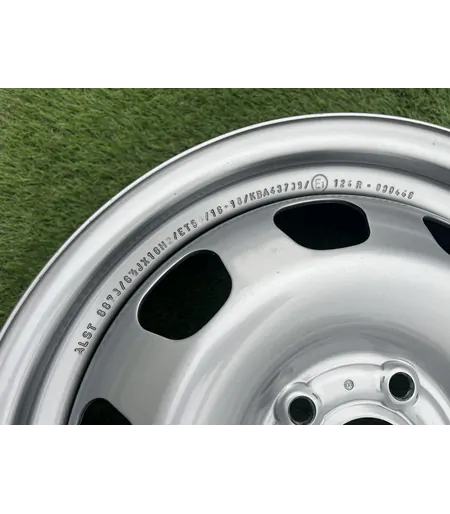 5x114.3 16" Dacia Duster újszerű gyári lemezfelni 6,5Jx16h2 ET50 6