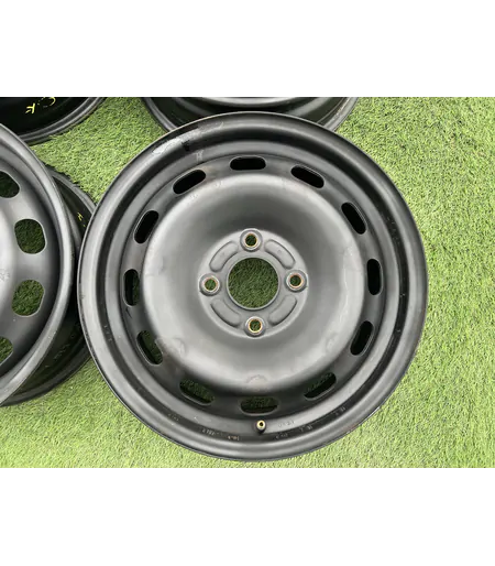 4x108 15" Ford gyári lemezfelni 6Jx15h2 ET47,5 3