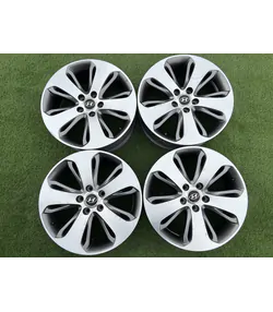 5x114.3 18" Hyundai gyári alufelni 7Jx18h2 ET41 1
