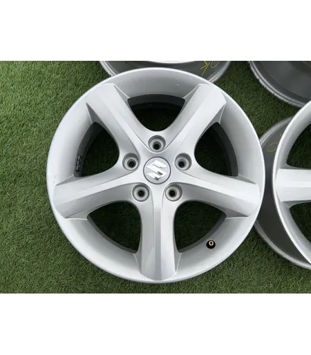 5x114.3 16" Suzuki SX4 gyári alufelni 6Jx16h2 ET50 2