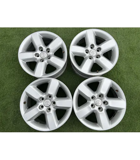 5x114.3 16" Toyota RAV 4 gyári alufelni 7Jx16h2 ET35