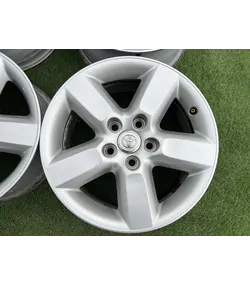 5x114.3 16" Toyota RAV 4 gyári alufelni 7Jx16h2 ET35 3